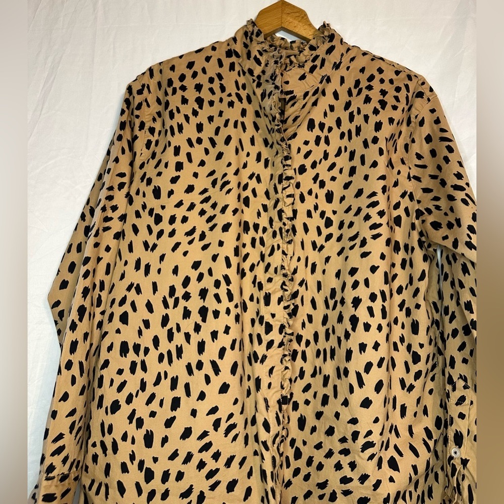 Crown & Ivy Women’s Button Down Long Sleeve Blouse Black/Brown Cheetah size L - Picture 3 of 10